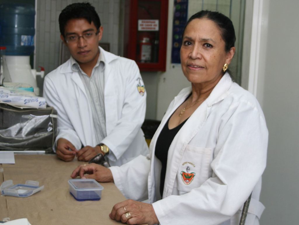 Desarrollan en Puebla vacuna contra cáncer gástrico - reportaje-protec3adnas-cc3a1ncer-gc3a1strico-dc3adaz-y-orea-3